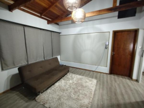 Linda e aconchegante casa em Jaraguá!